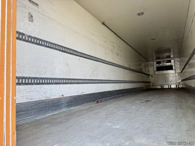 Transport refrigerat/congelat Pacton Carrier Vector 1850/3 x Achsen PBW/Lenk + Lifta...