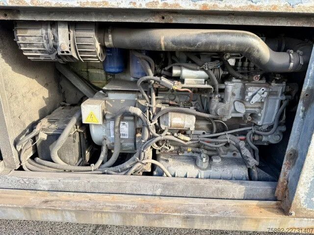 Transport refrigerat/congelat Pacton Carrier Vector 1850/3 x Achsen PBW/Lenk + Lifta...