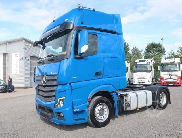 Standart çekici ünitesi Mercedes-Benz 1851 LS Actros Gigaspace Retarder Standklima PTO