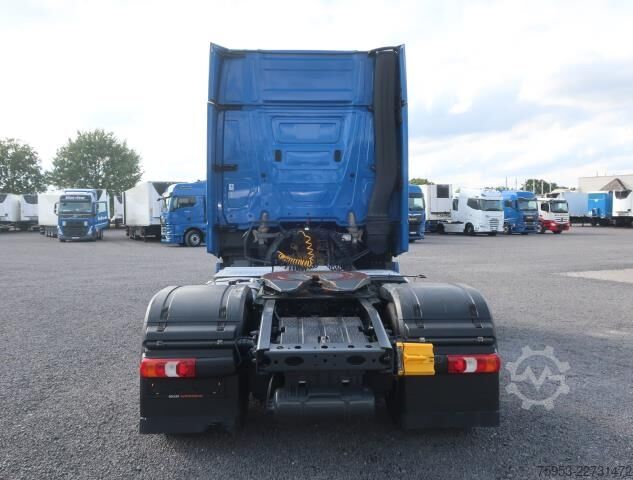 Standart çekici ünitesi Mercedes-Benz 1851 LS Actros Gigaspace Retarder Standklima PTO