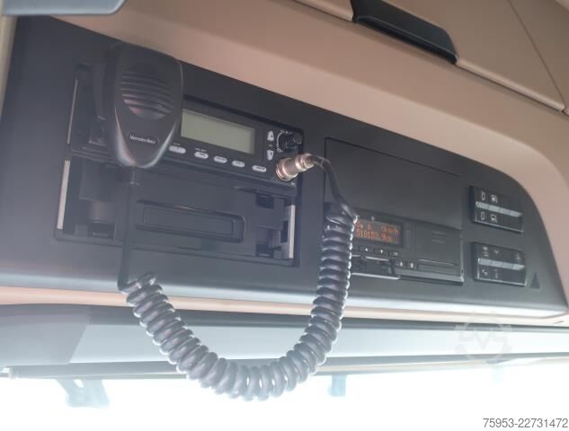 Standart çekici ünitesi Mercedes-Benz 1851 LS Actros Gigaspace Retarder Standklima PTO