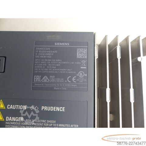 Komponent Siemens Sinamics S210 6SL3210-5HB10-4UF0 Umrichter SN:ZVM4XVM009140 0,4kW 240V~-ungebr.-