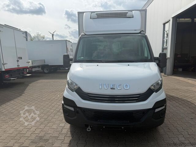 Kylskåpsbil IVECO Daily 35S14 Hi Matic Tiefkühlkoffer MOTORSCHADE