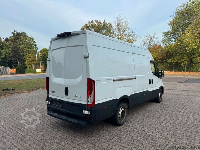 Skåpbil IVECO Daily 35S14 Hi-Matic Kastenwagen *Klima*Tempomat