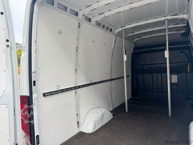 Skåpbil IVECO Daily 35S14 Hi-Matic Kastenwagen *Klima*Tempomat