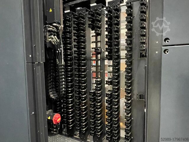 Centro di lavoro a 5 assi MAKINO D500