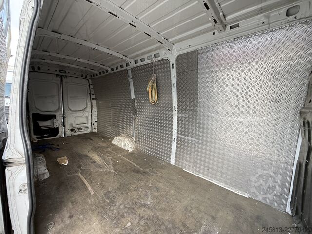 Furgone Iveco Daily 35-150