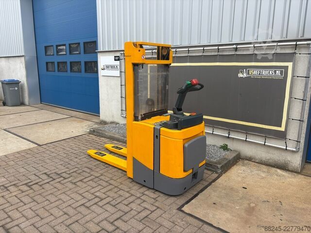 VS-23146 Elektrische triplex stapelaar Jungheinrich ERC Z14 JUNGHEINRICH ERC Z14