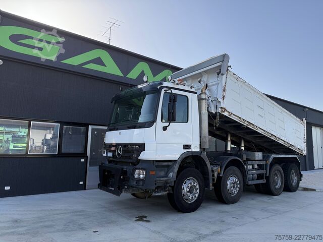 Camion-benne tricar Mercedes-Benz Actros 4151K Kipper 20cbm 8x4 Euro4