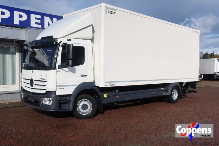 Koffer Mercedes-Benz Atego 1223 L  Bak + Klep Bar 3000 KG