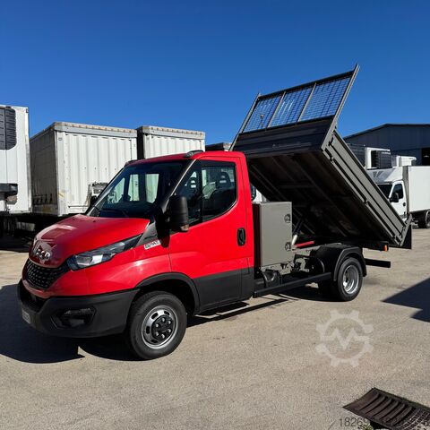 Furgoneta cerrada Iveco Daily 35c12