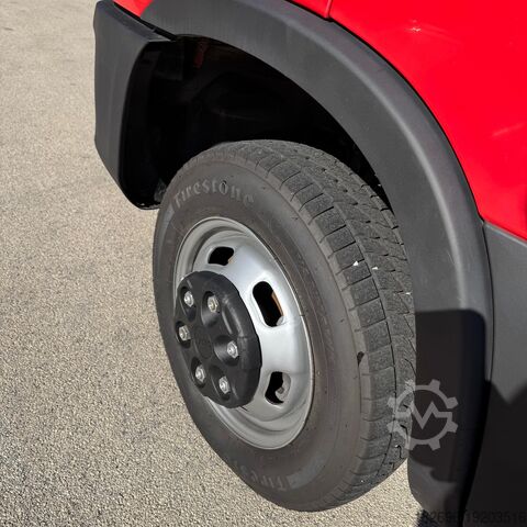 Furgoneta cerrada Iveco Daily 35c12