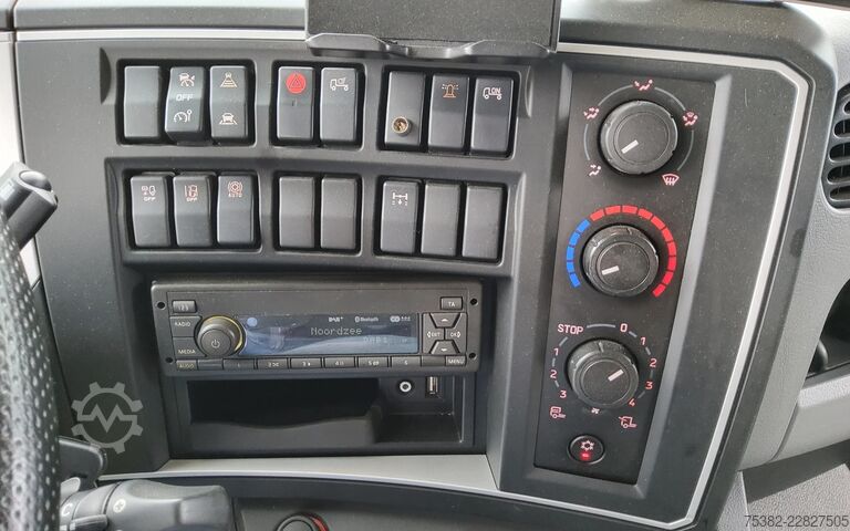  Renault D 250.13 - BD-155-X - ACC. - BAKWAGEN - LAADKLE...