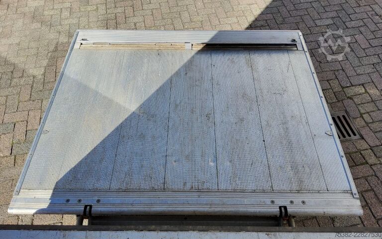  Renault Master 165.35 - V-26-PHD - OPBOUW + LAADKLEP 75...