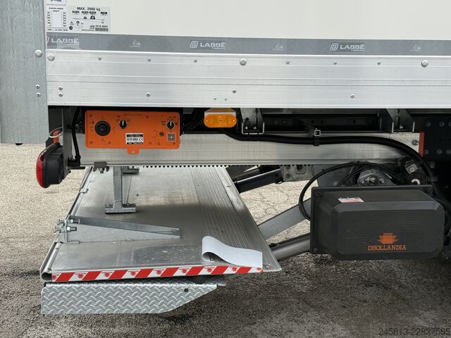 Autocarro con cassone Iveco eurocargo 180el28p