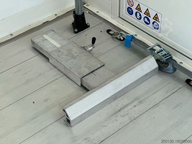 Bestelwagen autodrager MERCEDES-BENZ Sprinter 519 CDI CAZOO Sportwagentransporter