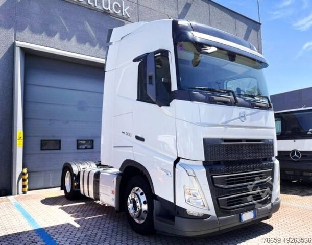 Standardowy ciągnik siodłowy VOLVO FH 500
