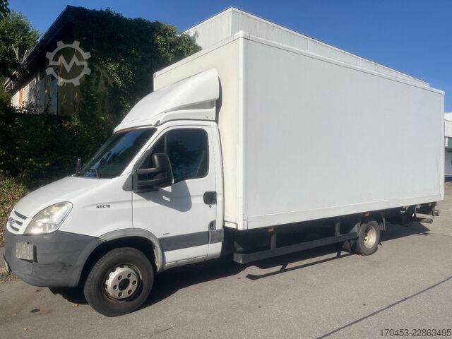 Boxvogn IVECO 65C18 Schaustellerfahrzeug