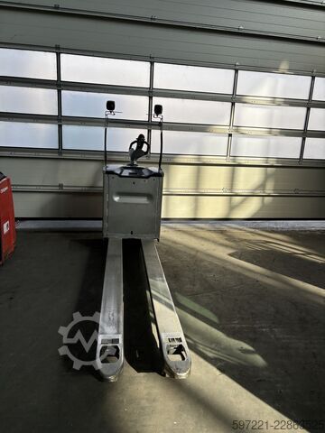 Electric Pallet Trucks Still EXH-SF20