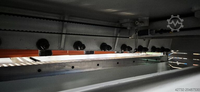 Hydraulische Tafelschere Ermak CNC HGD 3100x10