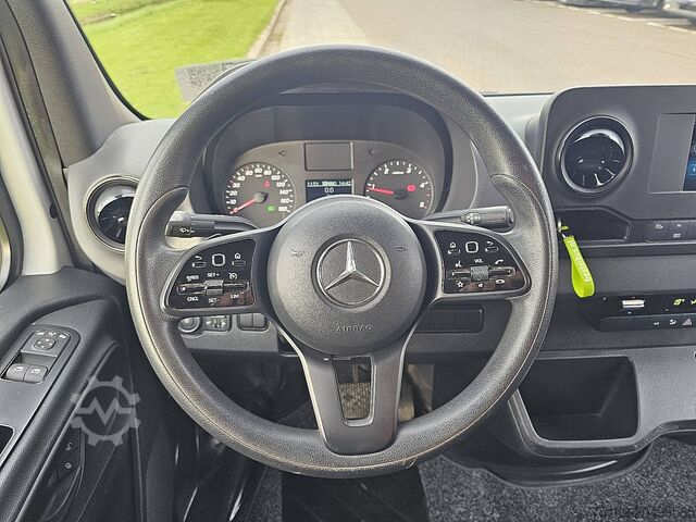 Camioneta familiar de techo alto MERCEDES-BENZ SPRINTER 314 L2H2 Mbux Automaat!