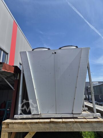 Recooler V-block table cooler Güntner S-GFC 080.1 A/2x7-LS-F4/2P.E