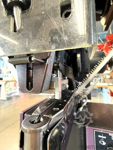 Snap Fastening Semi Automate – Dual Head Schäffer SH2000-160