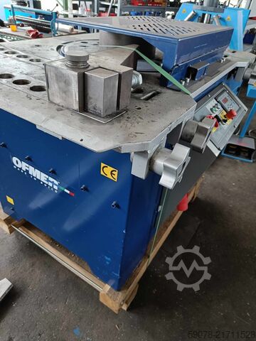 Máquina dobradora de aço reforçado Ofmer P 74 Evo
