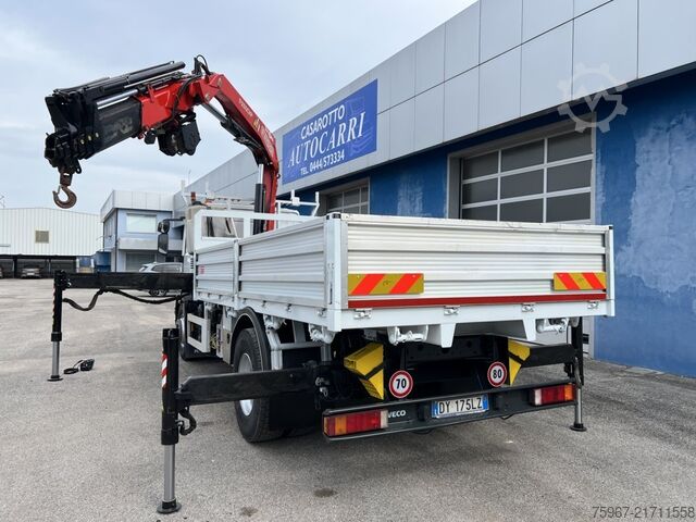 Sabit kasalı ve vinçli kamyon Iveco Eurocargo 180e28