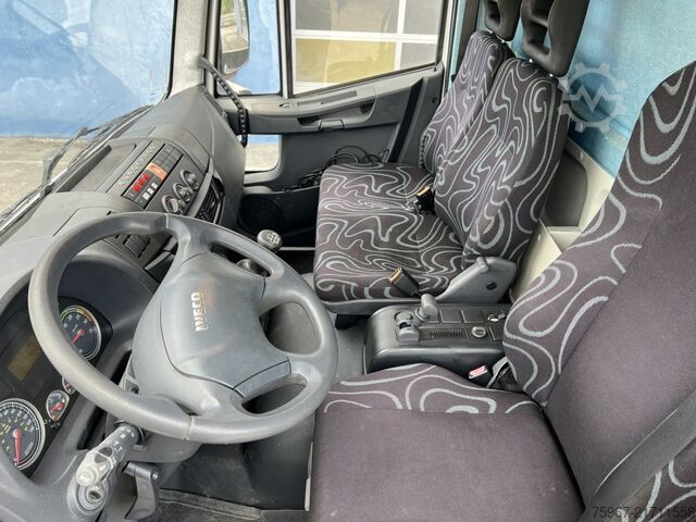 Sabit kasalı ve vinçli kamyon Iveco Eurocargo 180e28