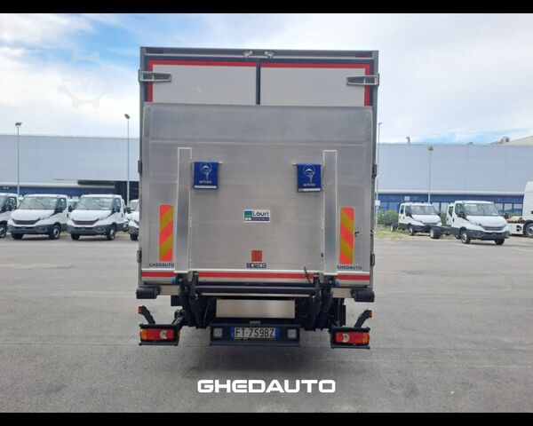 Camion à usage spécial IVECO EUROCARG0 90 220 CON CELLA ISOTERMICA E SPONDA CARICATRICE