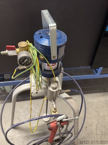 Aparat de pulverizare vopsea / Echipament airless Lothar Starke HP 32/4