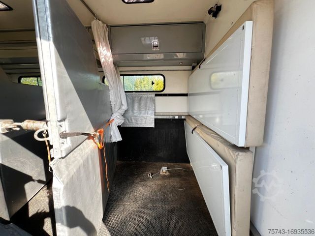Viehtransporter LKW MERCEDES-BENZ Actros 1844   7 Pferde POP-OUT,