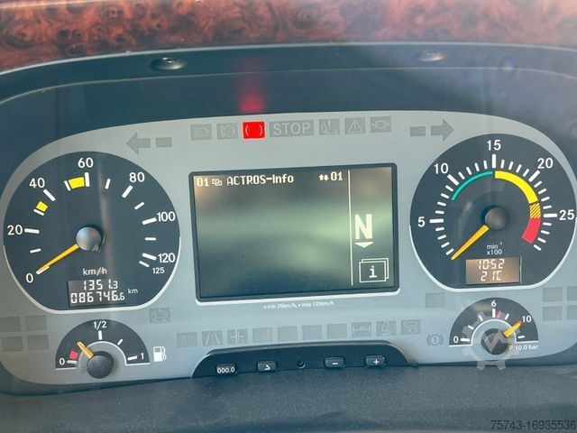 Viehtransporter LKW MERCEDES-BENZ Actros 1844   7 Pferde POP-OUT,