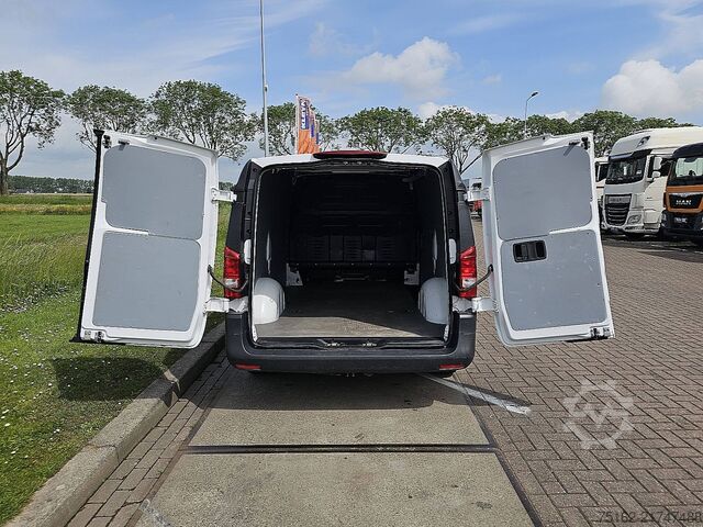 Στέισον βάγκον με ψηλή οροφή MERCEDES-BENZ VITO 114 L2 Navi Automaat AC!