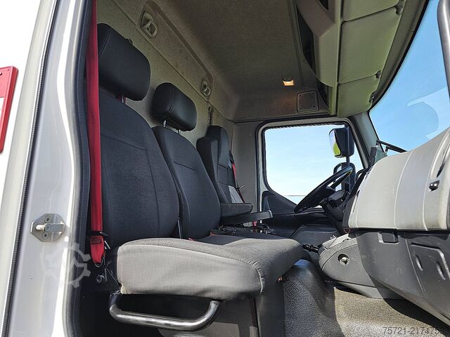 Tipper with crane RENAULT D 240 HIAB 158ES4,16 ton