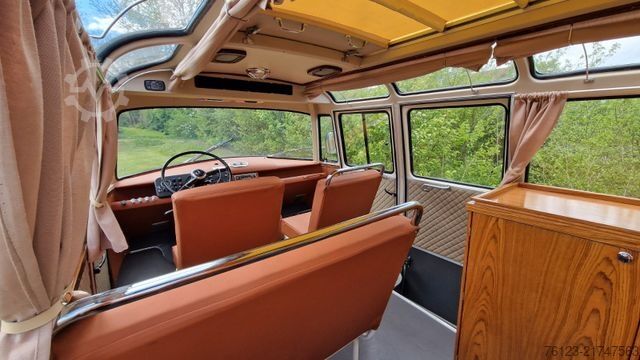 Minibus MERCEDES-BENZ Vorgänger Sprinter O 319 Samba mit Faltdach AC