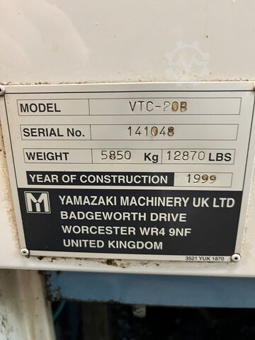 Obradni centar Mazak VTC 20 B  