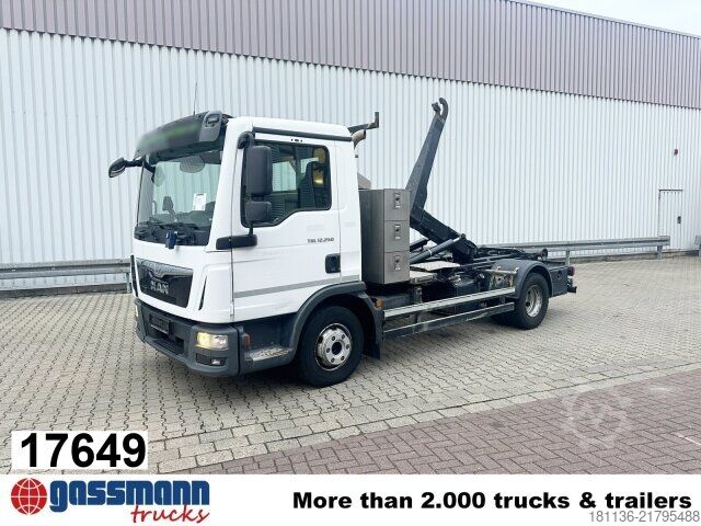 Haakarm vrachtwagen MAN TGL 12.250 4x2 BL, Palfinger Abroller P 07-25MPA,