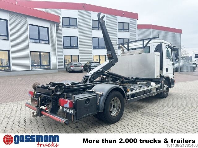 Haakarm vrachtwagen MAN TGL 12.250 4x2 BL, Palfinger Abroller P 07-25MPA,