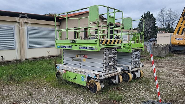 Mesa elevadora de tijera Iteco IT1215T (for parts only)