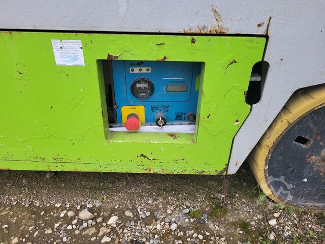 Mesa elevadora de tijera Iteco IT1215T (for parts only)