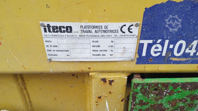 Mesa elevadora de tijera Iteco IG 10130 (9,85m, for parts only)