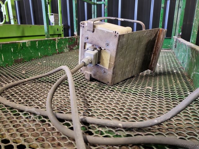 Mesa elevadora de tijera Iteco IG 10130 (for parts only)