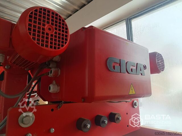 GIGA GJMJ 2x3,2t/12,1m (2010) Giga hoist