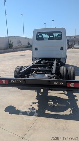 Chassisvoertuig IVECO DAILY 72