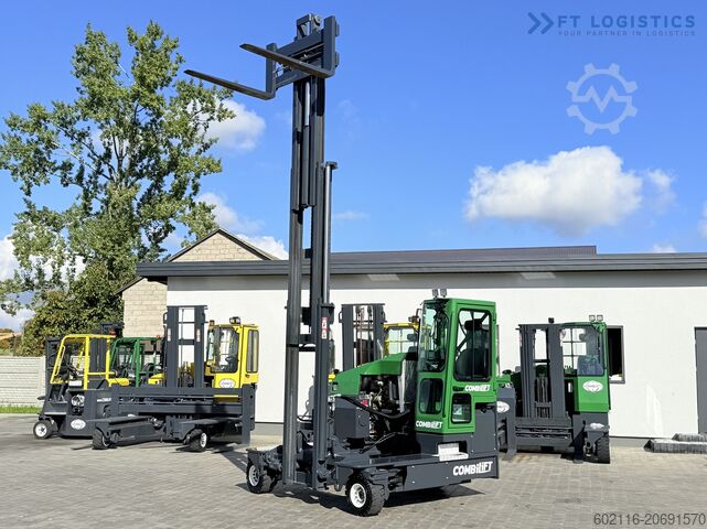 Wózek widłowy czterokierunkowy Combilift C4500 DIESEL 4900 TRIPLEX FREE-LIFT TOP1