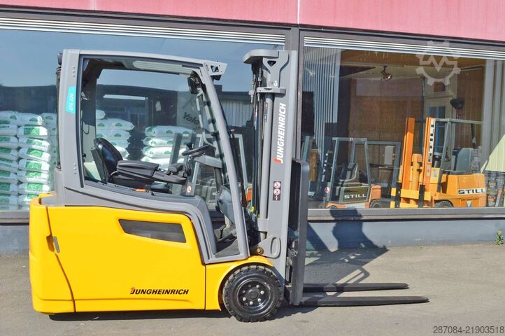 Carrello elevatore Jungheinrich EFG 220
