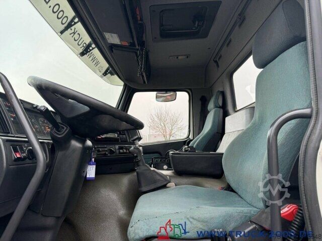 Kroklastbil Volvo 340 HIAB Kran 11,9m=790kg 5+6 Steuerkreis Klima