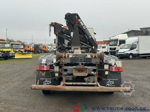 Kroklastbil Volvo 340 HIAB Kran 11,9m=790kg 5+6 Steuerkreis Klima